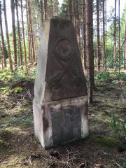 Alte Grabsteinstätte im Wald bei Gut Kappel Mengeringhausen 