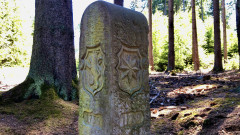 Dreiländereck, Grenzen von Mainz, Waldeck und Hessen bis 1803 im Wald hinter Landau Richtung Wolfhagen