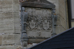 Wappen aus Waldecker Steinen zu Schoß Waldeck