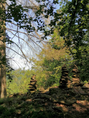 Steinmännchen an der Hünselburg