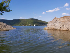 Waldeckersteine auf der Liebesinsel