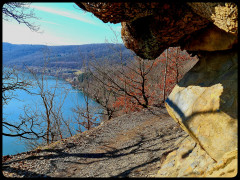 Wandern neben Waldecker Steinen